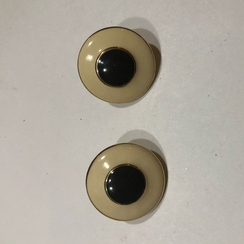 Mone Black and White Pierced Earrings
